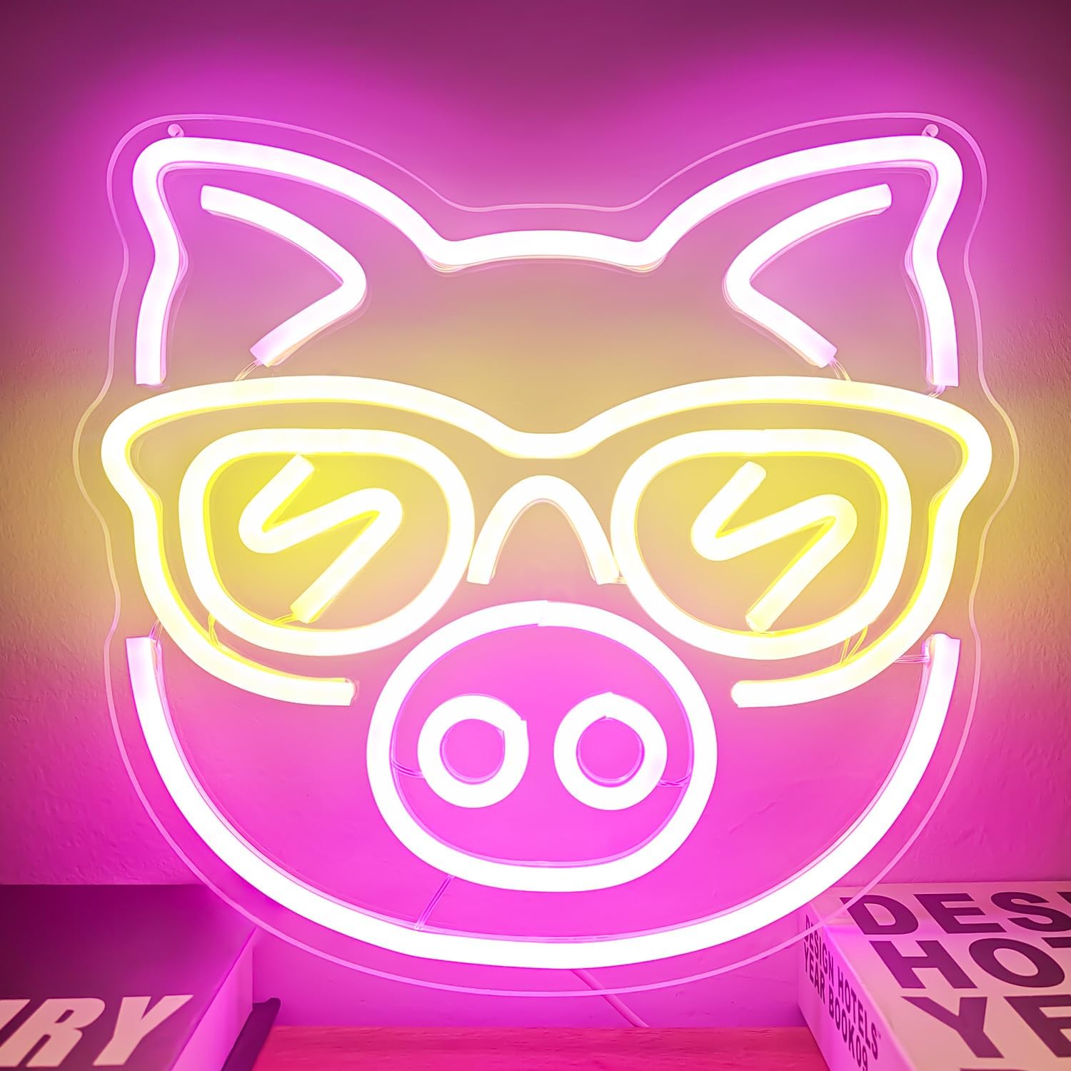 Porco rosa com óculos amarelos - Outdoor Lighting Decor Ideas avaliação e preço